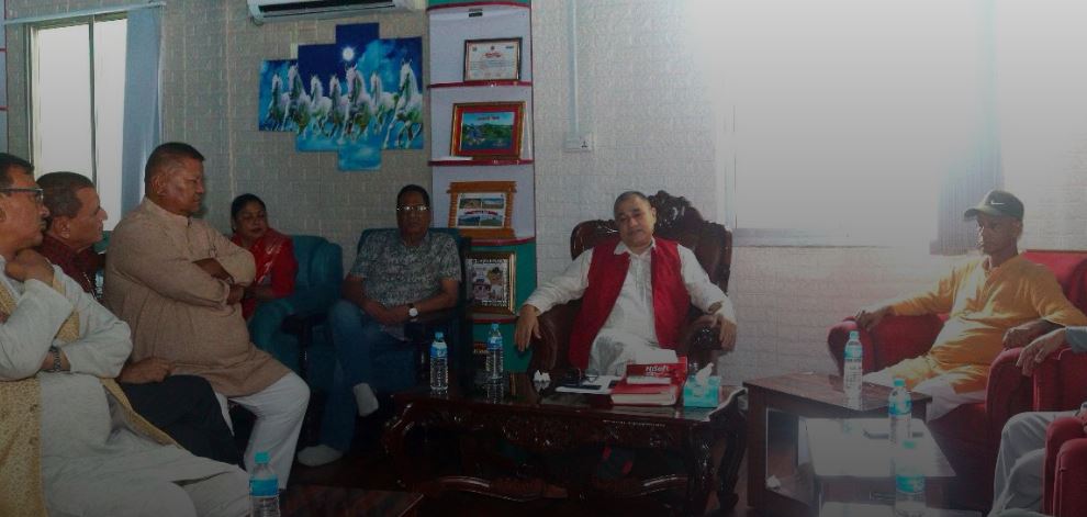 एमालेको अबरोधपछि सुदूरपश्चिम प्रदेश सरकारनै संकटमा,केन्द्र सरकारको टाउकोमा विवाद मिलाउने जिम्मा